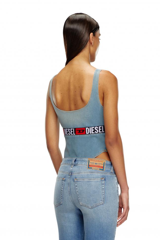 DE-GENY-S TOP