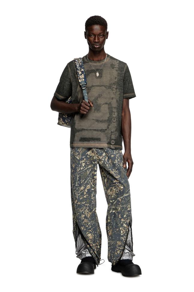 T-ADJUST-R18 MAGLIETTA