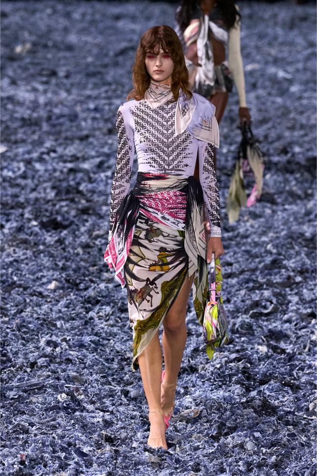 PLAY SHOULDER CROSS BODYBAG