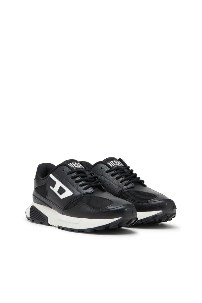 S-TAME-D RUNNING SNEAKERS