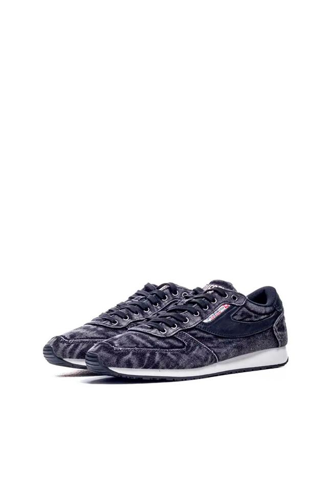 S-PASS ON SNEAKERS